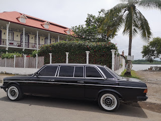 La-Casa-Fait-de-Puntarenas.-COSTA-RICA-MERCEDES-LIMOUSINE-TRANSPORTATION-W123-LANG.jpg